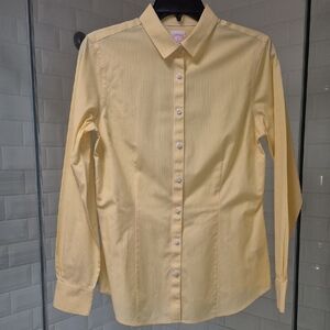 NWOT Brooks Brothers No-iron Pale Yellow Stripe Button Down Size 6